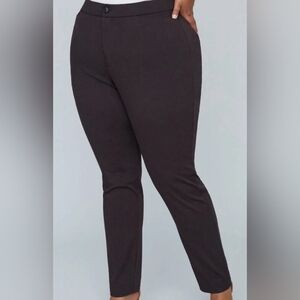 Catherines “THE UNIVERSAL PANT” in Brown